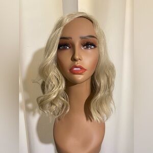 12” Ash Blonde Wavy Hair Wig